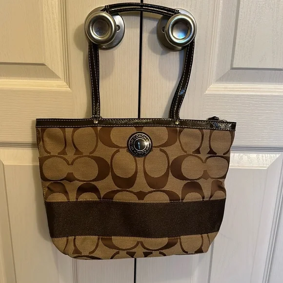 Authentic Coach purse - Picture 1 of 7